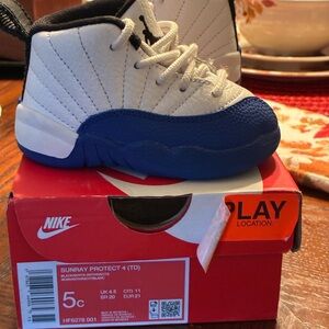 Jordan Kids Sneakers - White and Blue